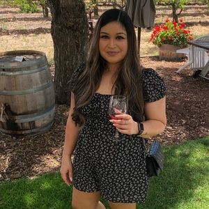 Meet your Posher, Ashley